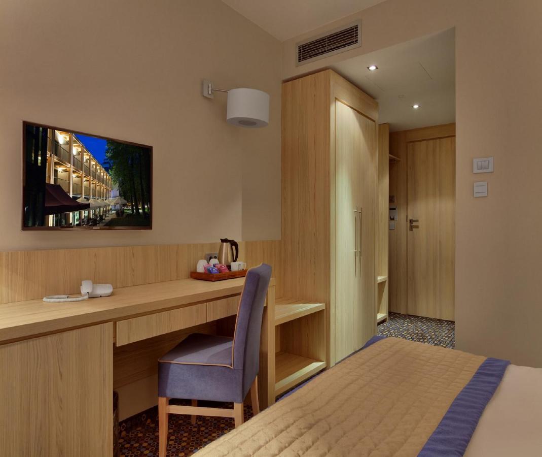 Bristol Art & Medical Spa Busko-Zdrój Kültér fotó